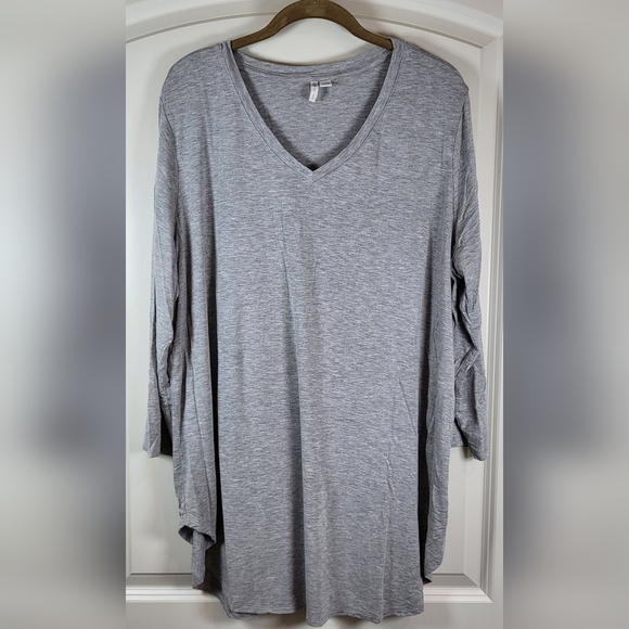 CATO Plus Size Gray Bracelet Sleeve V-Neck Tunic Top - Size 18/20W - Picture 4 of 9